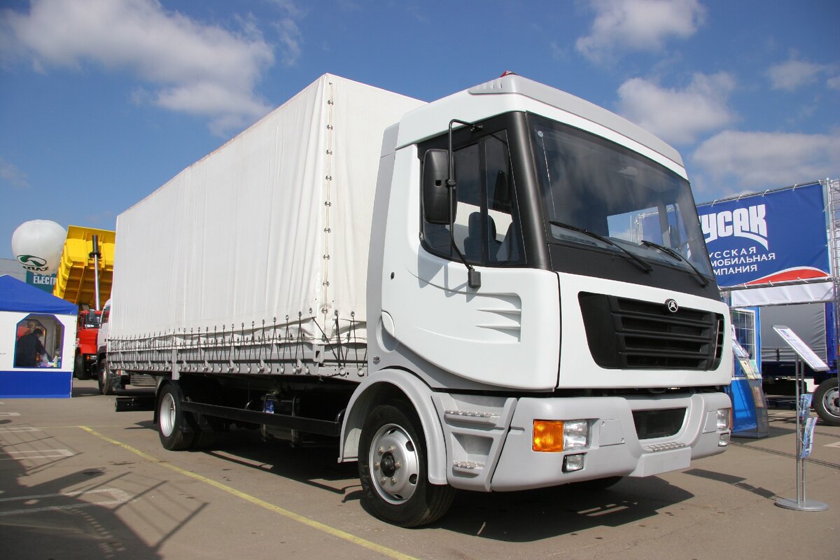 Опытный "Русак-5354" на выставке "КОМТРАНС-2007"