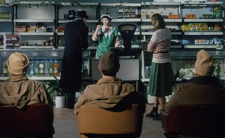 Кадр из фильма "Двенадцать стульев" Ульрики Оттингер