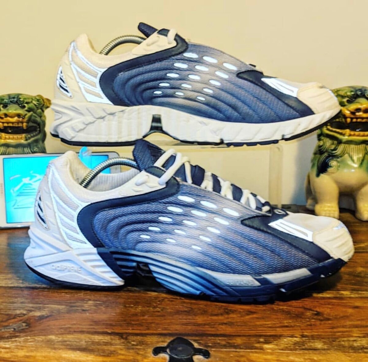 Кроссовки adidas Ozone 2