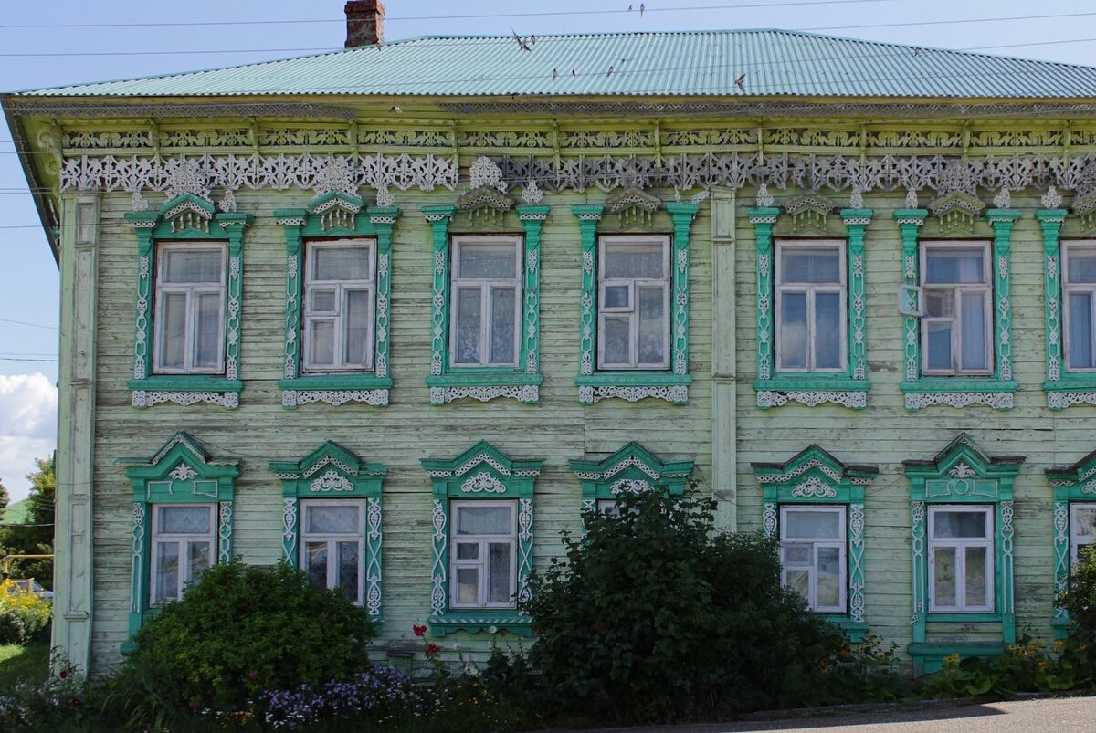 Провинциальный городок Поволжья сохранил деревянное зодчество так, как не  смогли Казань, Самара, Нижний | MILOVIDOV.TRAVEL | Дзен