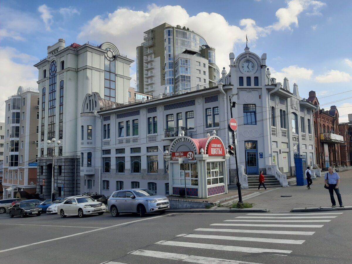 02. Отличное сочетание исторической и современной застройки