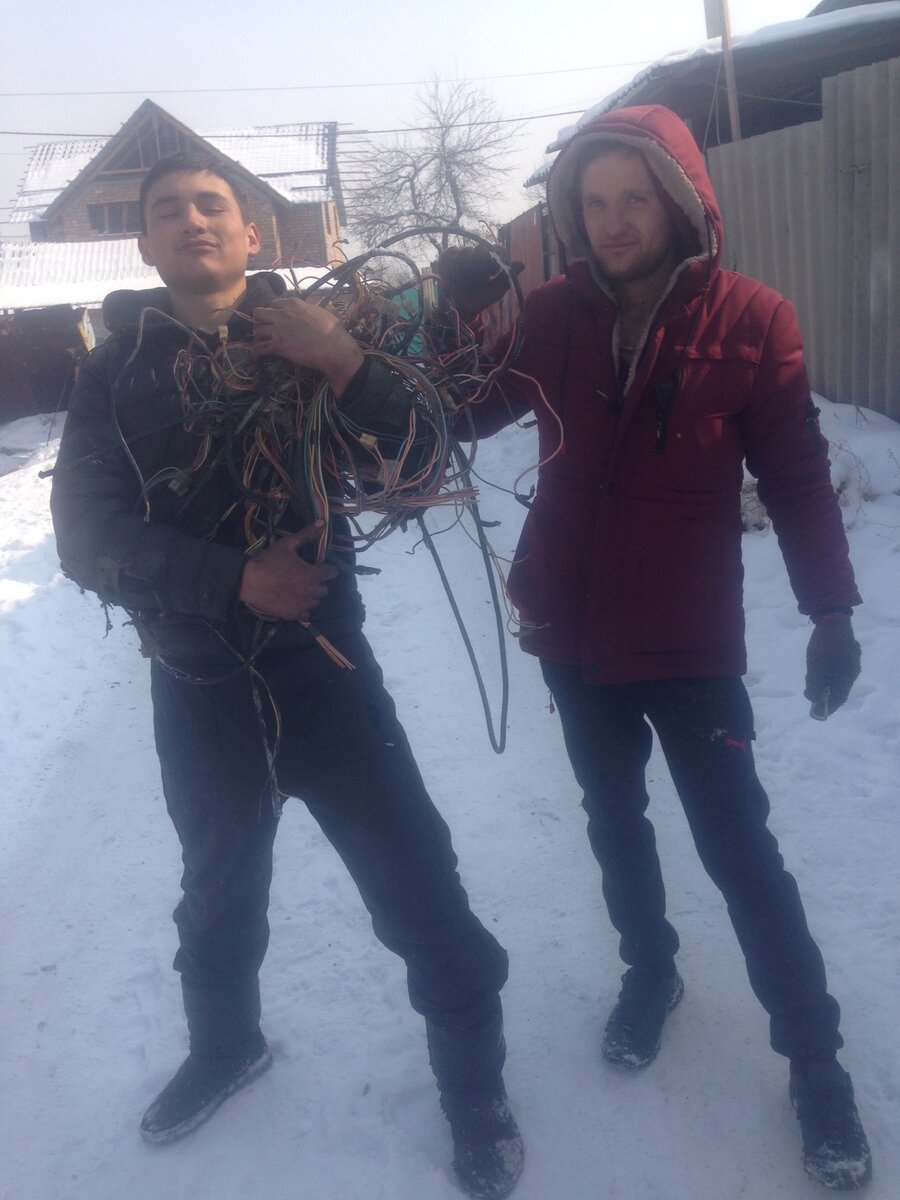 Это я столько меди насобирал😅