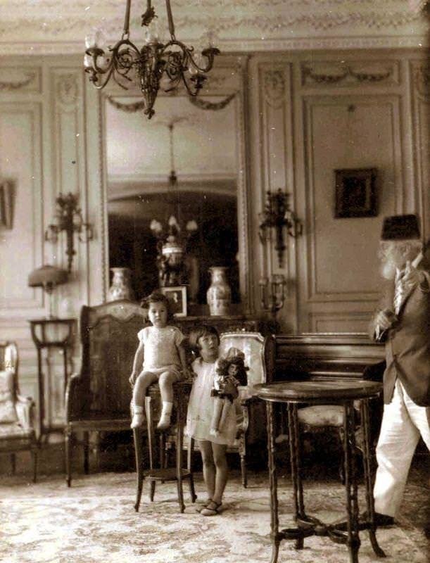 Неслишах, Ханзаде и их дедушка Абдул-Меджид II