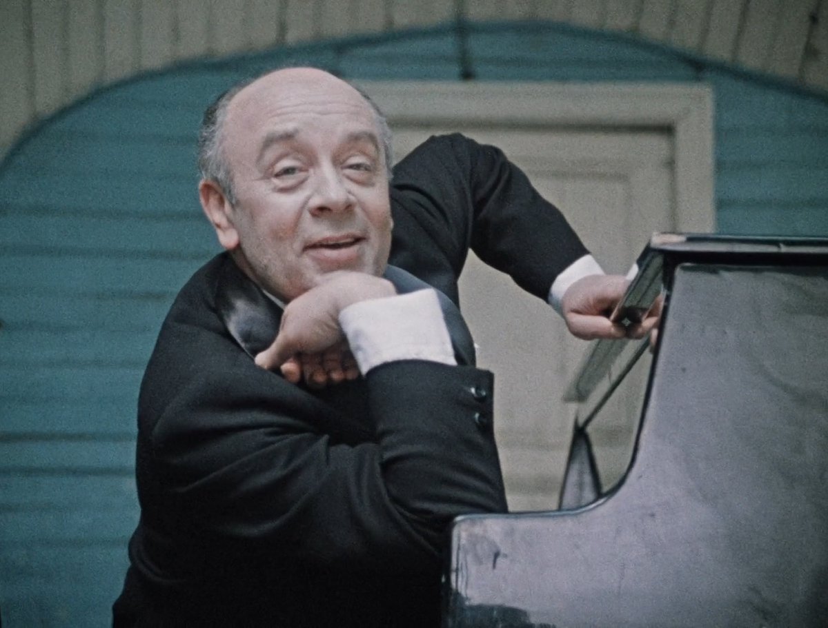 покровские ворота (1982) моргунов. покровские ворота фильм 1982 постер. режиссер покровских ворот. савва игнатич покровские ворота актер. режиссер покровских ворот.