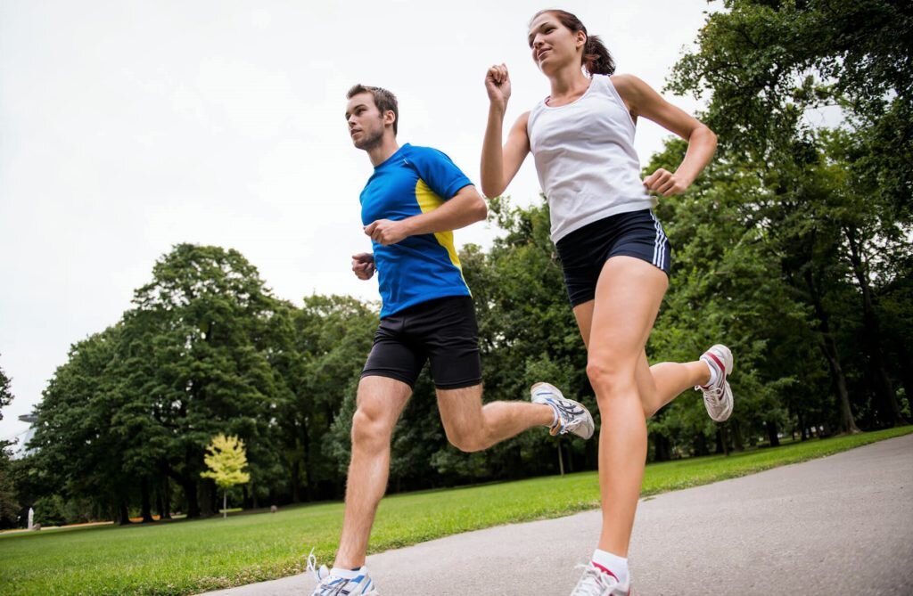 Active could. Бег в низком темпе. Преимущества бега. Спорт в России. Шаркающий бег