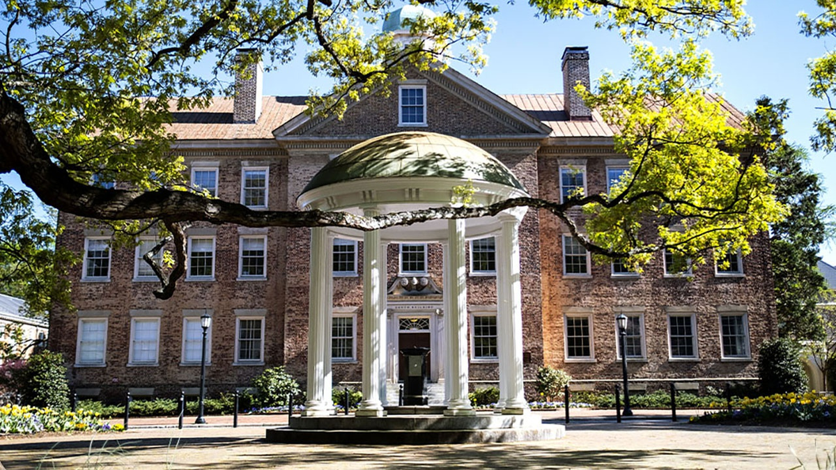uncnews.unc.edu
