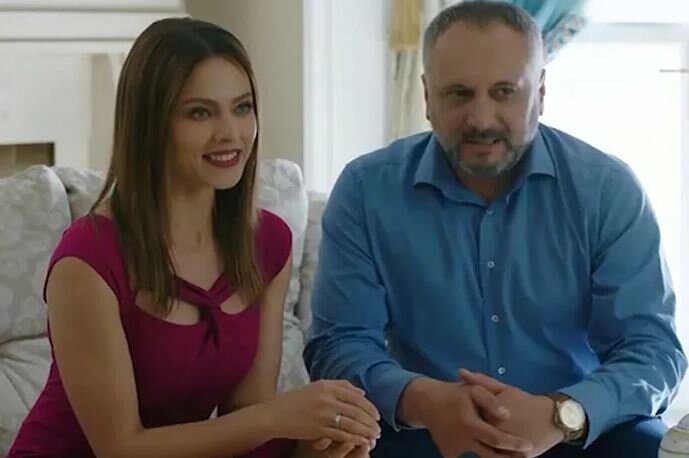 Вера Шпак (Наталья) и Сергей Дзялык (Михаил Юдин) в мини-сериале "Часы с кукушкой" (2019) 