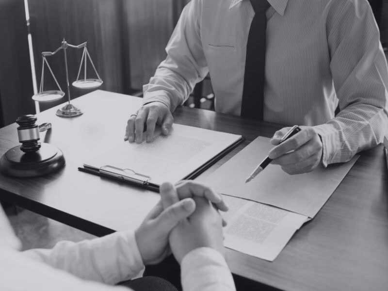 При работе с юристами всегда читайте состав услуг, который Вам предлагает юридическая фирма. 