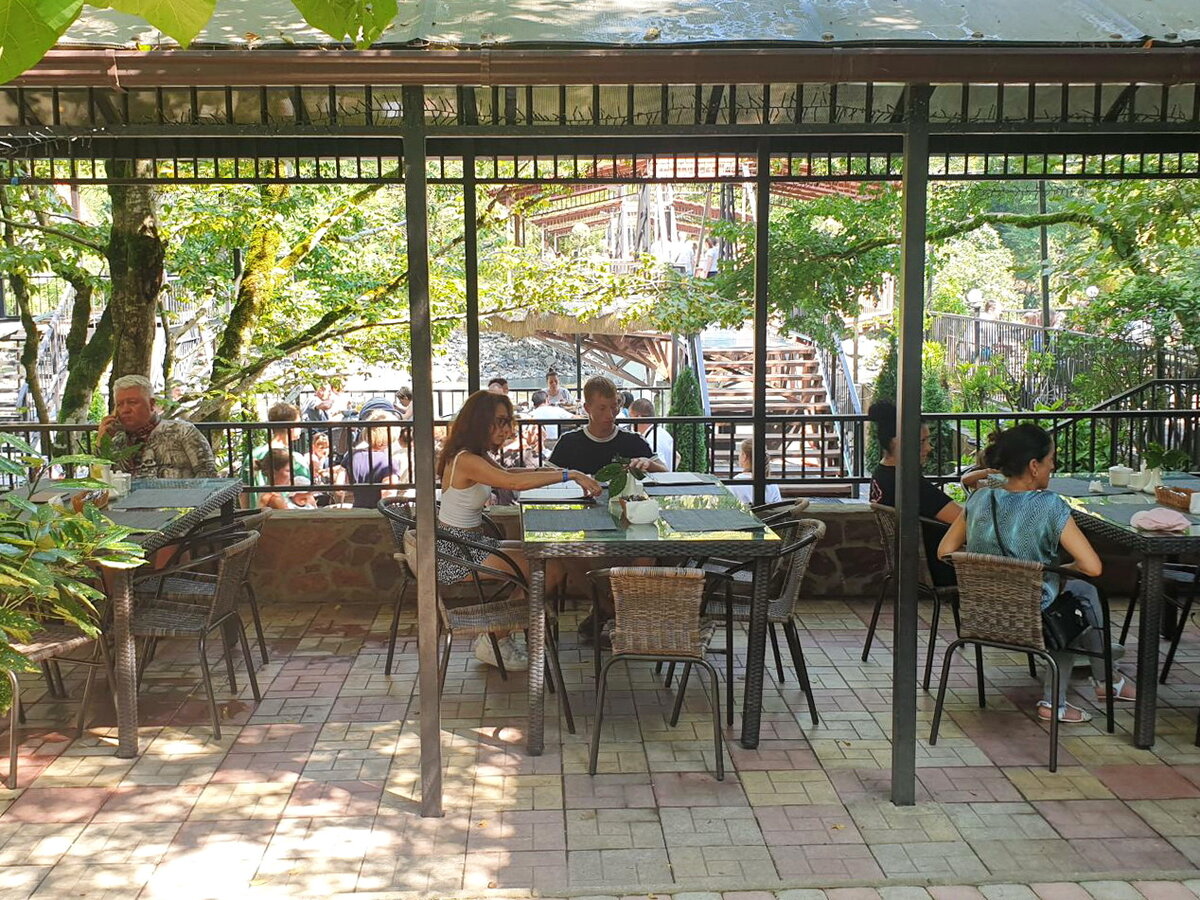 Абхазский двор черкесск. Абхазский двор меню. Абхазский двор черкесск. Абхазский двор черкесск. Ресторан абхазский двор гагра.