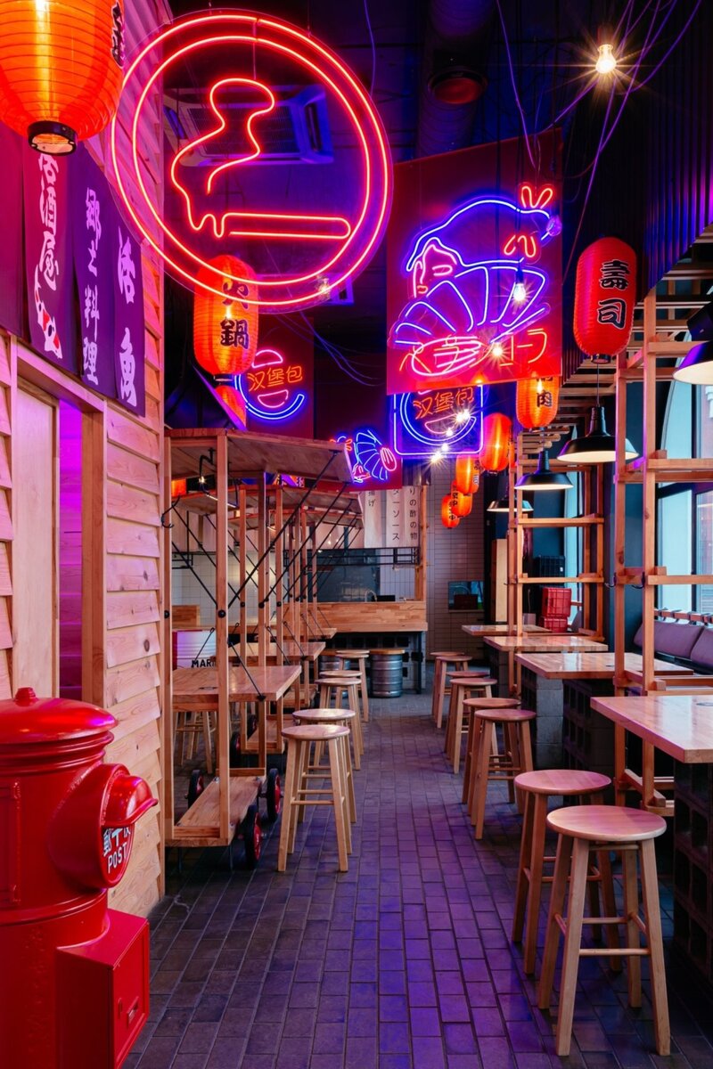 ©OISHI RAMEN IZAKAYA BAR left-design.com