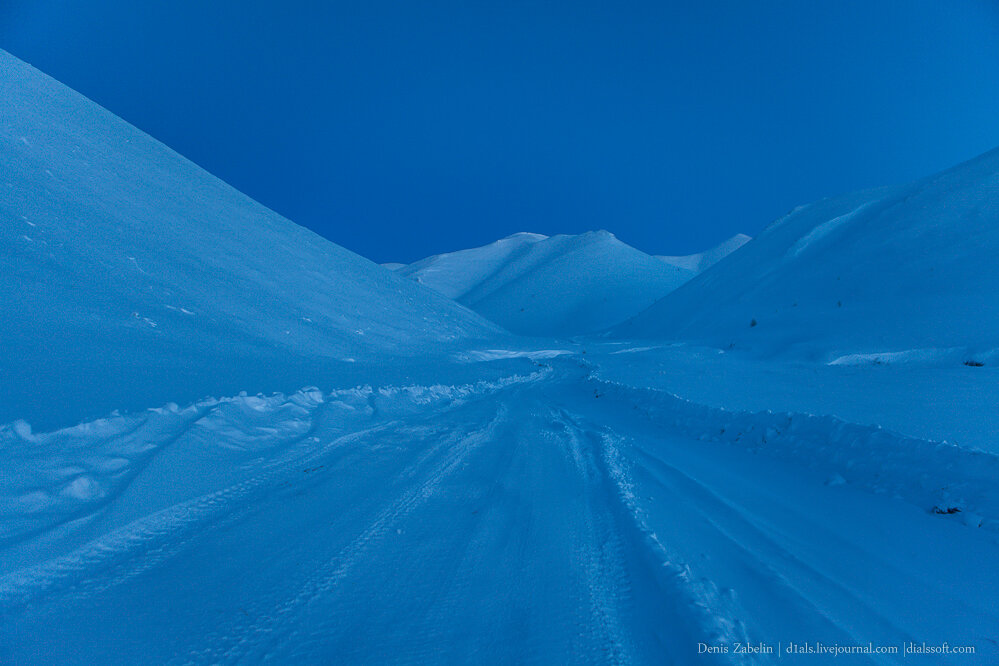 Arctic road. Автозимник Арктика. Колыма Чукотка. Зимники Колымы. Арктические дороги.