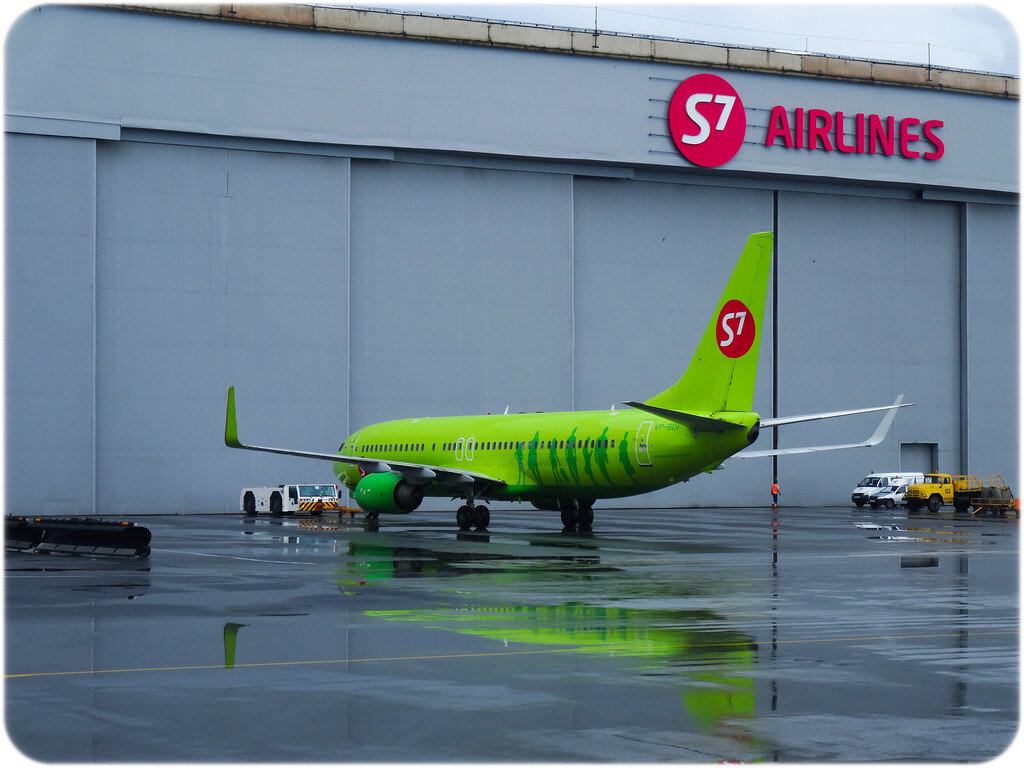рейс новосибирск краснодар. самолёт s7 airlines embraer 170. рейс минеральные воды новосибирск. рейс новосибирск горно-алтайск самолет. рейс новосибирск краснодар.