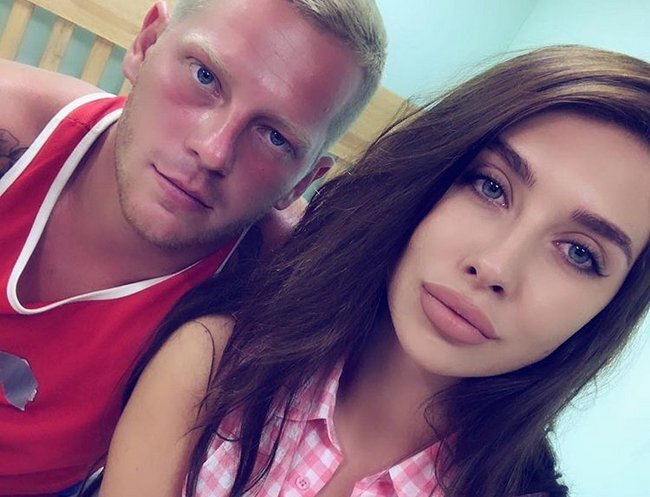 С кем встречалась мусульбес