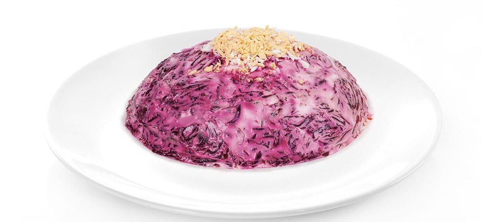 Винегрет, селедка под шубой и оливье. Три главных салата на российских новогодних столах.