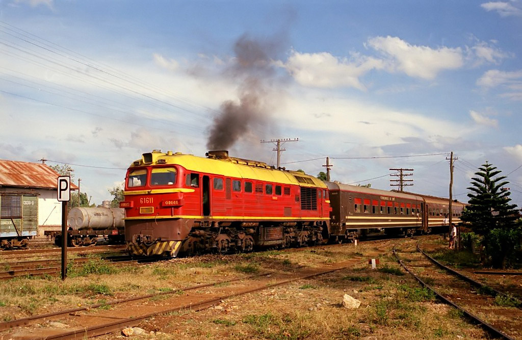 2 миллиарда евро по маршруту “Российский бюджет - Кубинские железные дороги” отправляется из России. Повторяю.