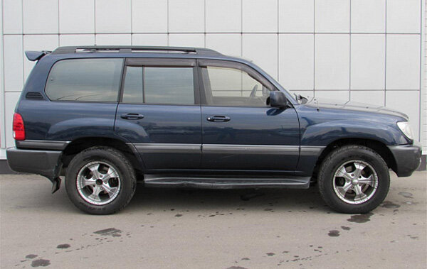 Toyota Land Cruiser 100, фото: www.njcar.ru