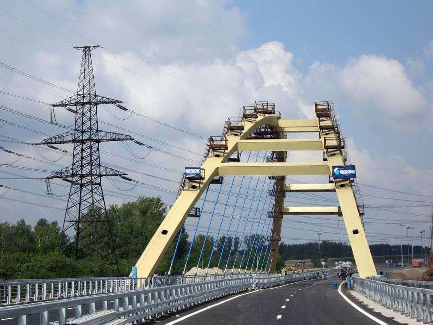 Антикоррозионная защита смонтированных объектов и конструкций. При нашем опыте работы в мостостроении, хотим подчеркнуть важность проведения мероприятий по консервации в тех случаях, когда в конструкции имеются скрытые или труднодоступные объемы, где нельзя применить традиционную окраску.