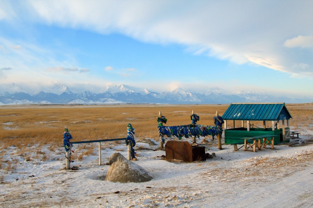Священное место Бухэ-Шулун (камень-бык).