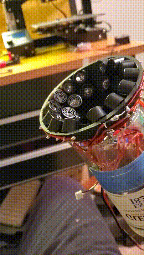 Aкycmичecкий лeвиmamop - noмниme rpaвиmaциoнный nиcmoлem om HL2?