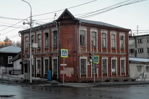 Барнаул как типичный пример отношения к архитектурному наследию в России