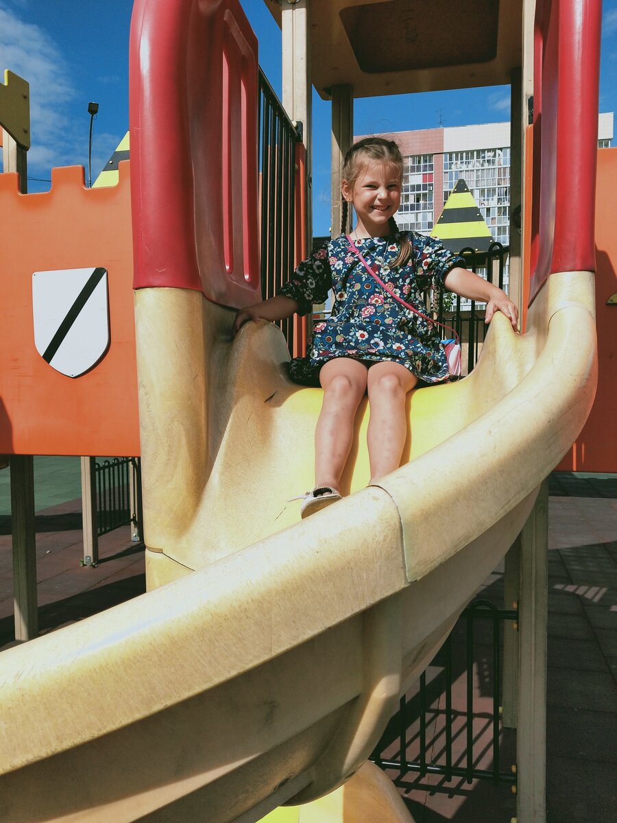 Личное фото. Всегда  с удовольствием беру на площадку и соседских детей. 