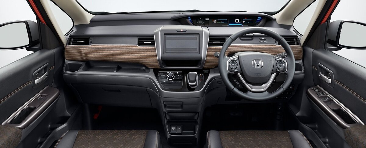 Кто подскажет, в центре, это что, заглушка что ли?