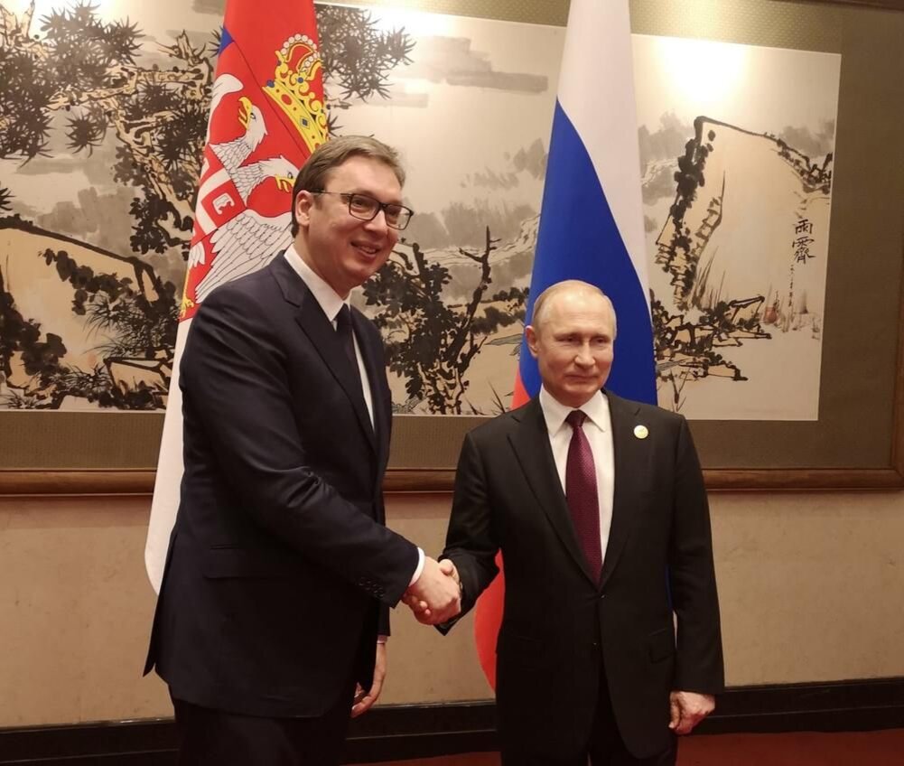 Президенты двух стран. Рост Путина - 170 см, согласно Википедии