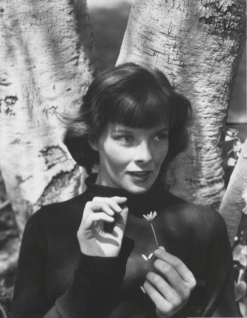 Катрин Хепбёрн носила вещи от подружки Коко Шанель 