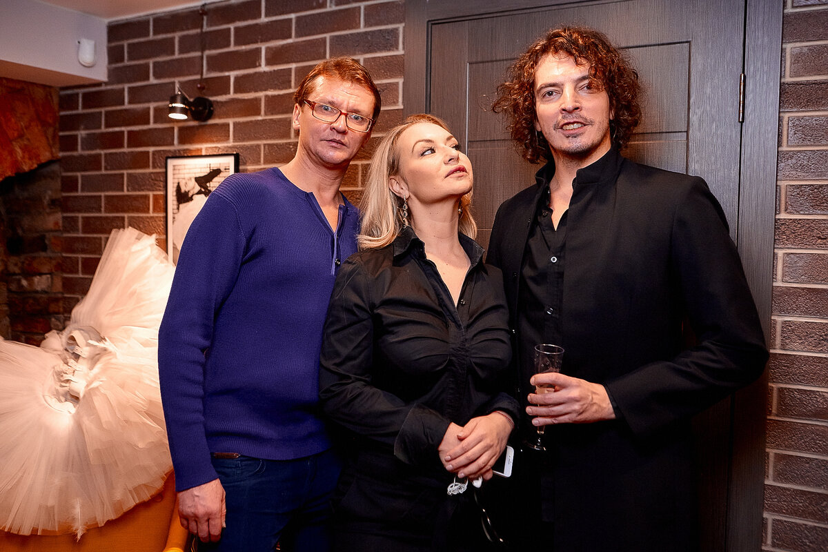 Фотограф Олег Хохрин (Андрей Иванов, Ирина Бартновская, Антон Лабунскас)