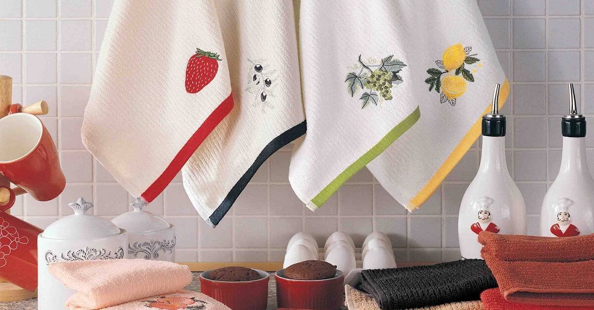 Как отстирать кухонные полотенца без удара по кошельку: разбор бюджетных способов