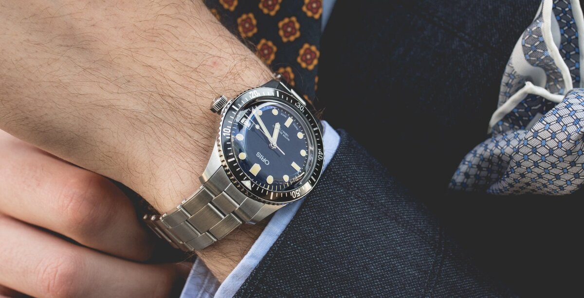 В часовом мире Oris занимает особое место. Место это в мировом масштабе довольно тихое, но все-таки прочное и уверенное.