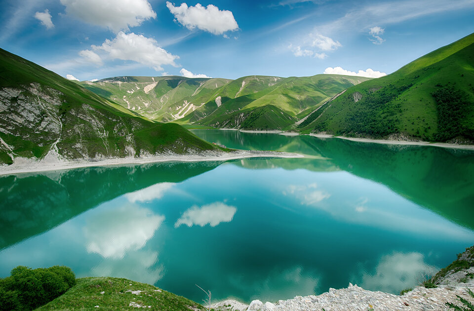 Озеро Кезеной Ам, источник фото - сайт https://clck.ru/32myku