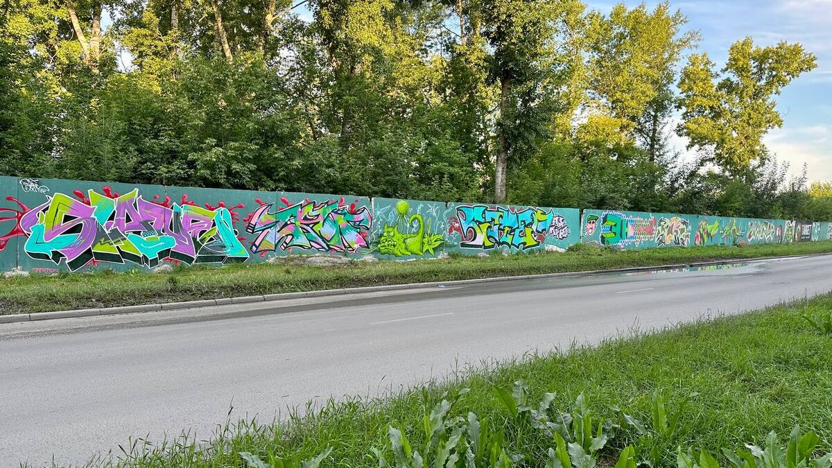 И в пробке стоять не скучно по утрам