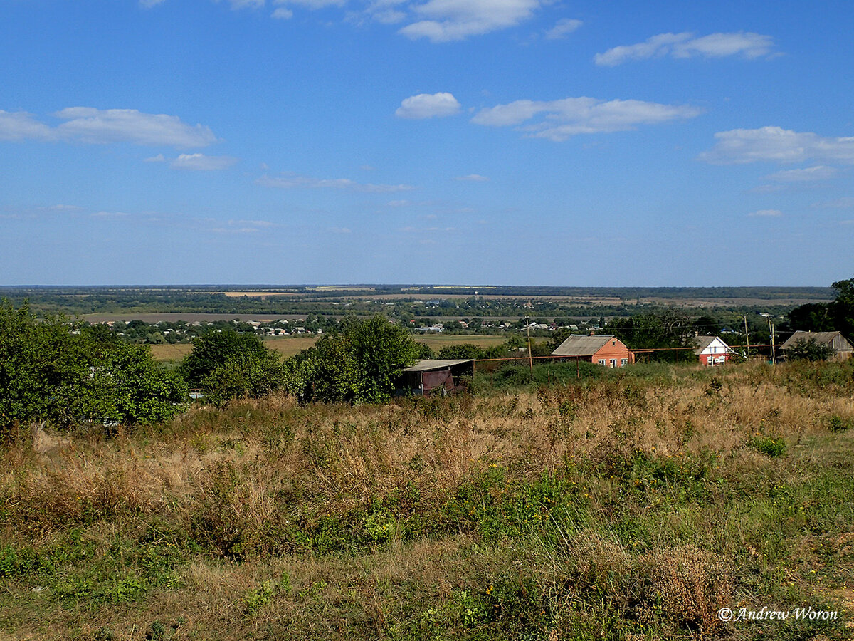 Вид на село с холма