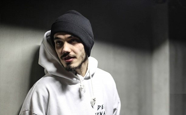 атмосфера mnogoznaal. Mnogoznaal концерт. многознал концерты. максим многознаал. Mnogoznaal фото.