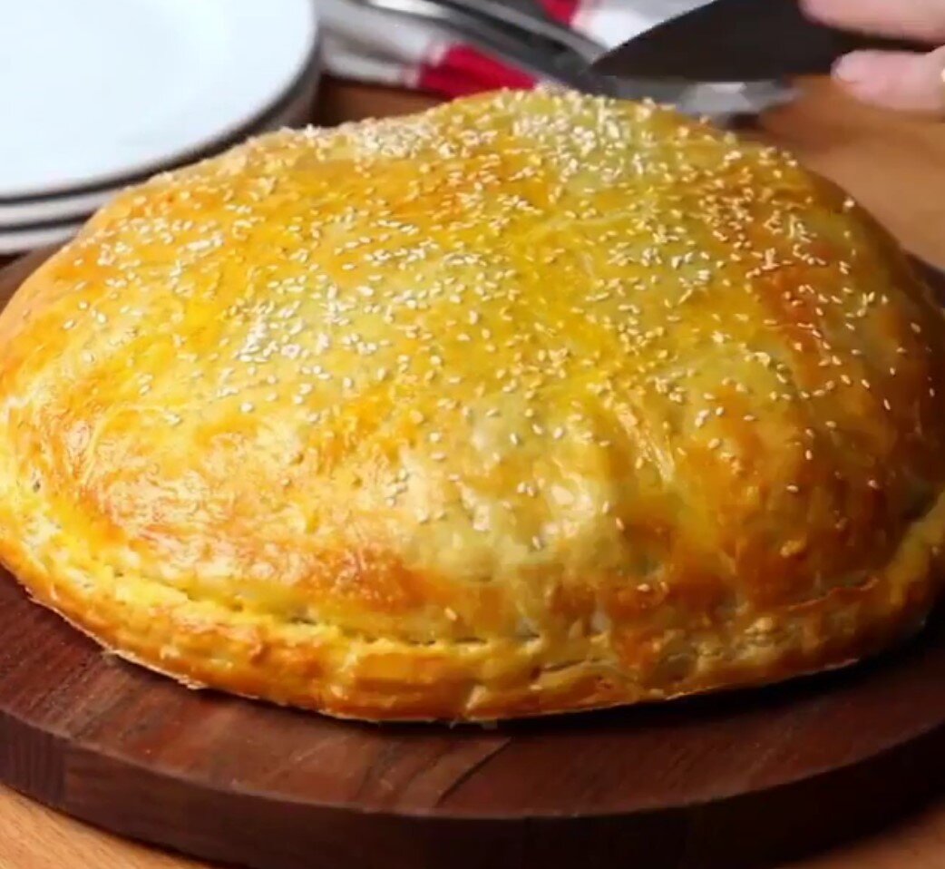 Пирог гамбургер. Burger and Pastry