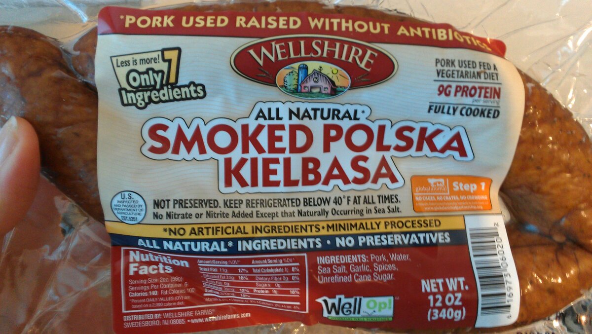 Американская kielbasa из магазина.