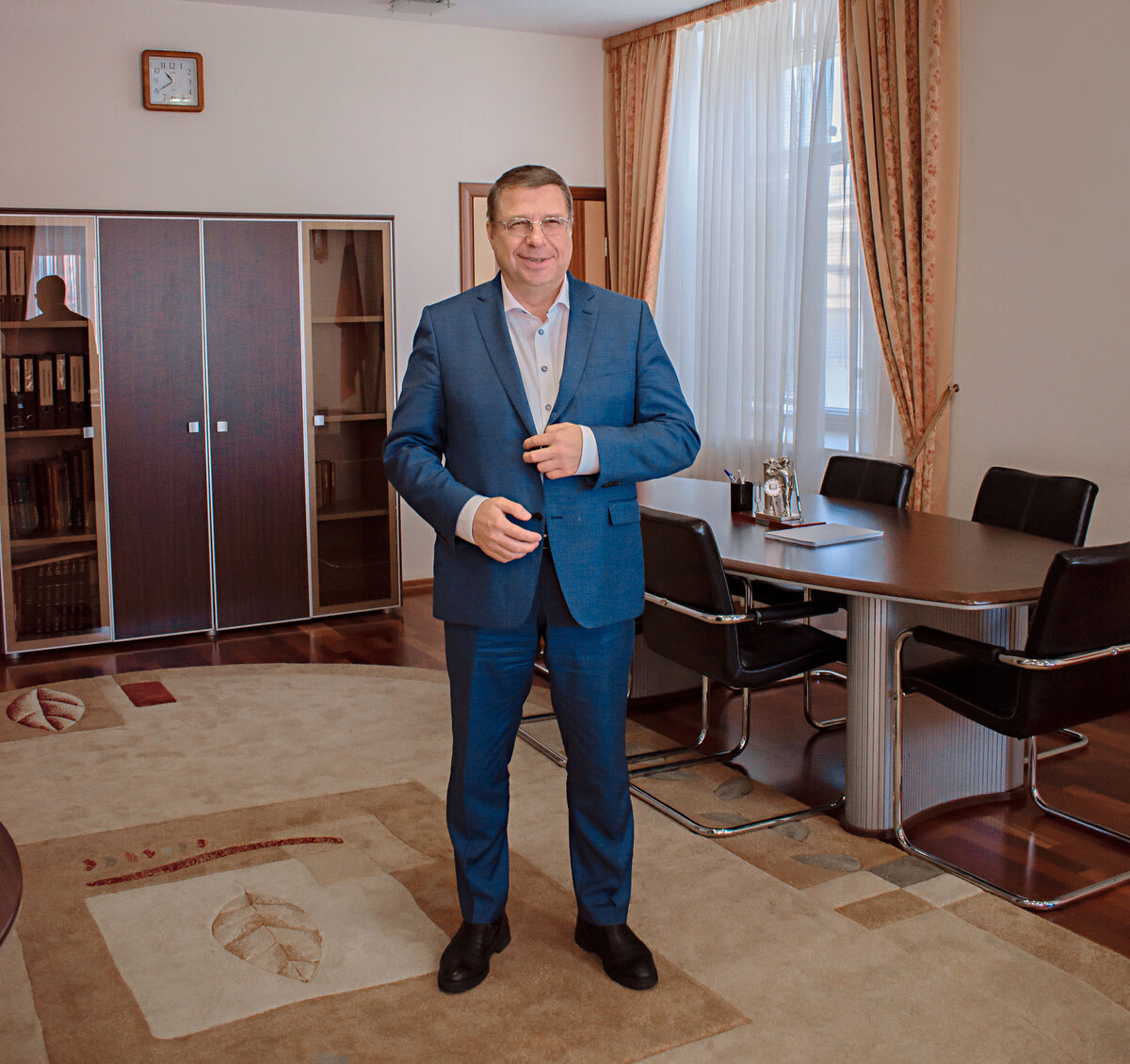 директор санатория приозерный