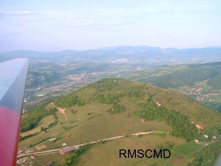  Снимок "пирамиды" с борта самолёта. Видны раскопки Османагича. 