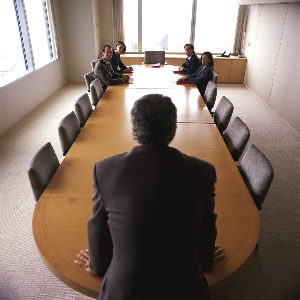 На этой картинке идеально показано отношение подчиненных к своему начальнику (и к его идеям). 