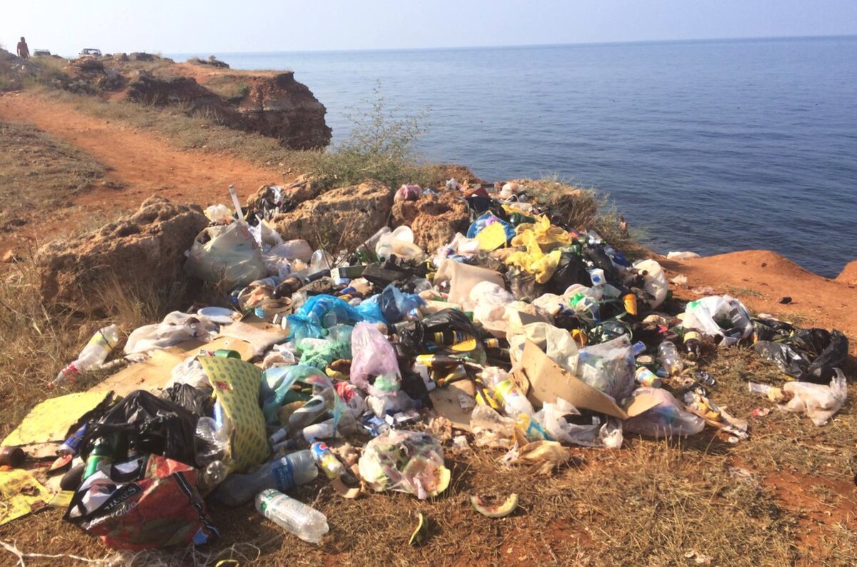 мусор в черном море