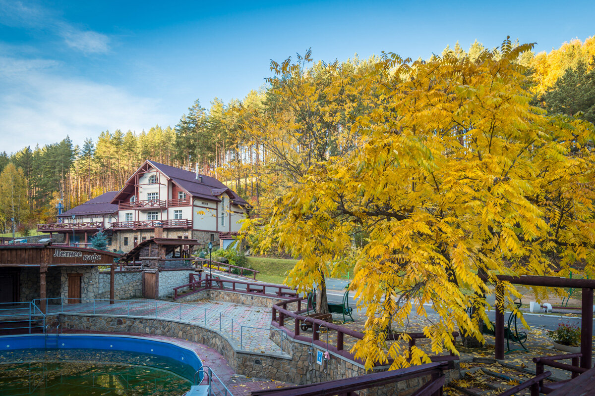 Курортный роман не может перерасти в долгие отношения? Напиши свое мнение в комментариях