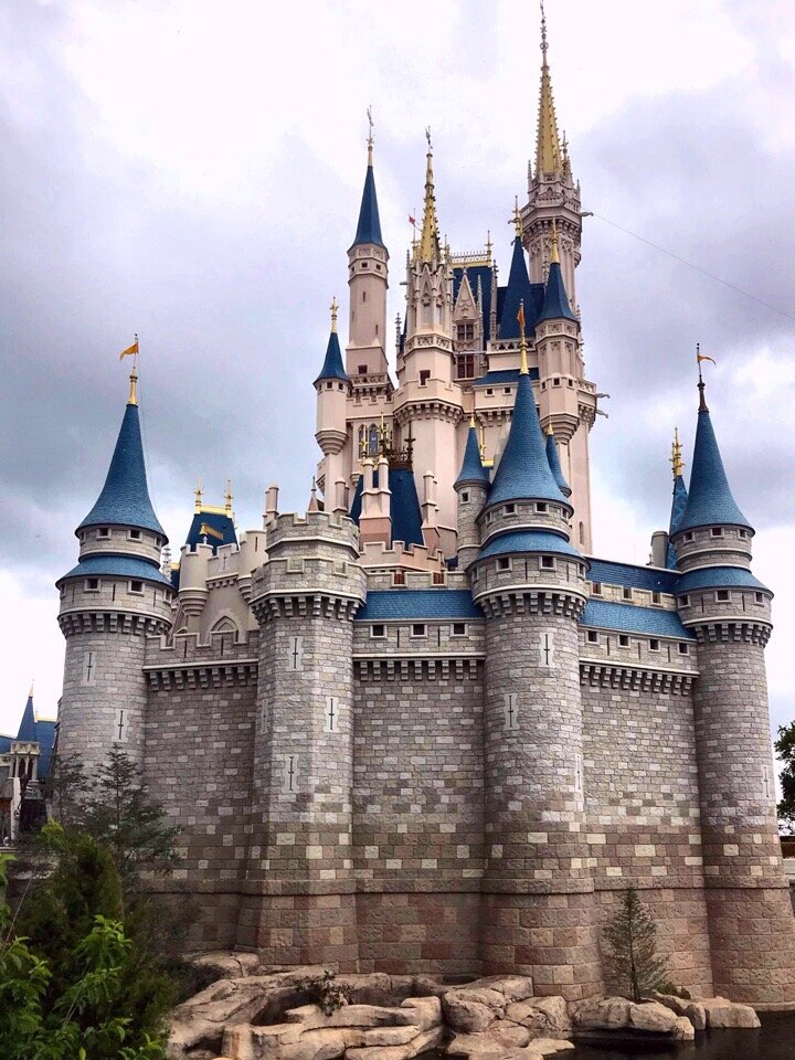 Замок Золушки в Волшебном королевстве Диснея. (Magic kingdom)
