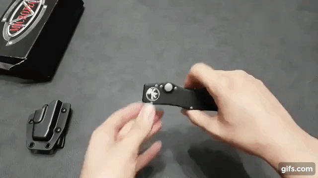 Нож Microtech Halo V имеет длину клинка 127 мм. Этот параметр всецело вводит данный нож в запрещенные на территории РФ.