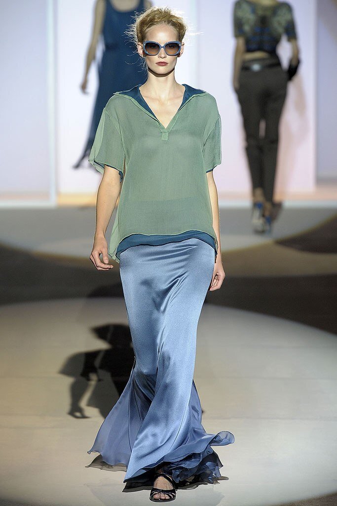 Образ от Alberta Ferretti из коллекции весна-лето 2009. Источник фото www.vogue.com.