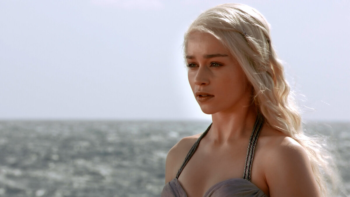 На обложке Дейенерис Таргариен из Game of Thrones / HBO 