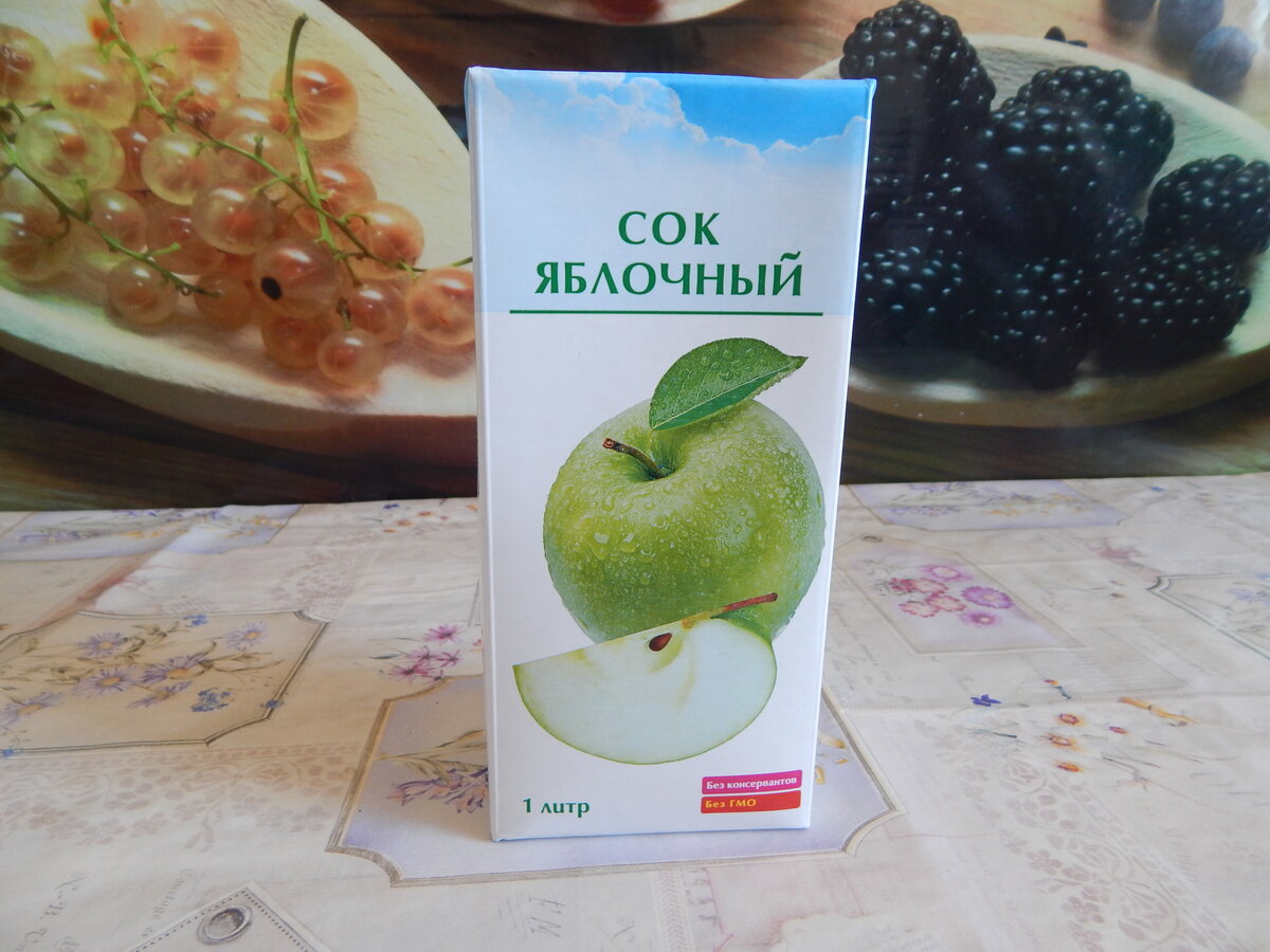 Обзор "Сок яблочный" из магазина "СВЕТОФОР" за 25 рублей 90 копеек ...