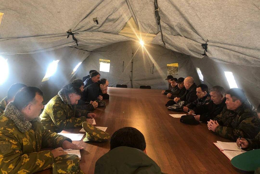 Встреча проходят в селе Кок-Таш Ак-Сайского айылного аймака Баткенского района.
Фото: Информационный портал МВД Кыргызстана