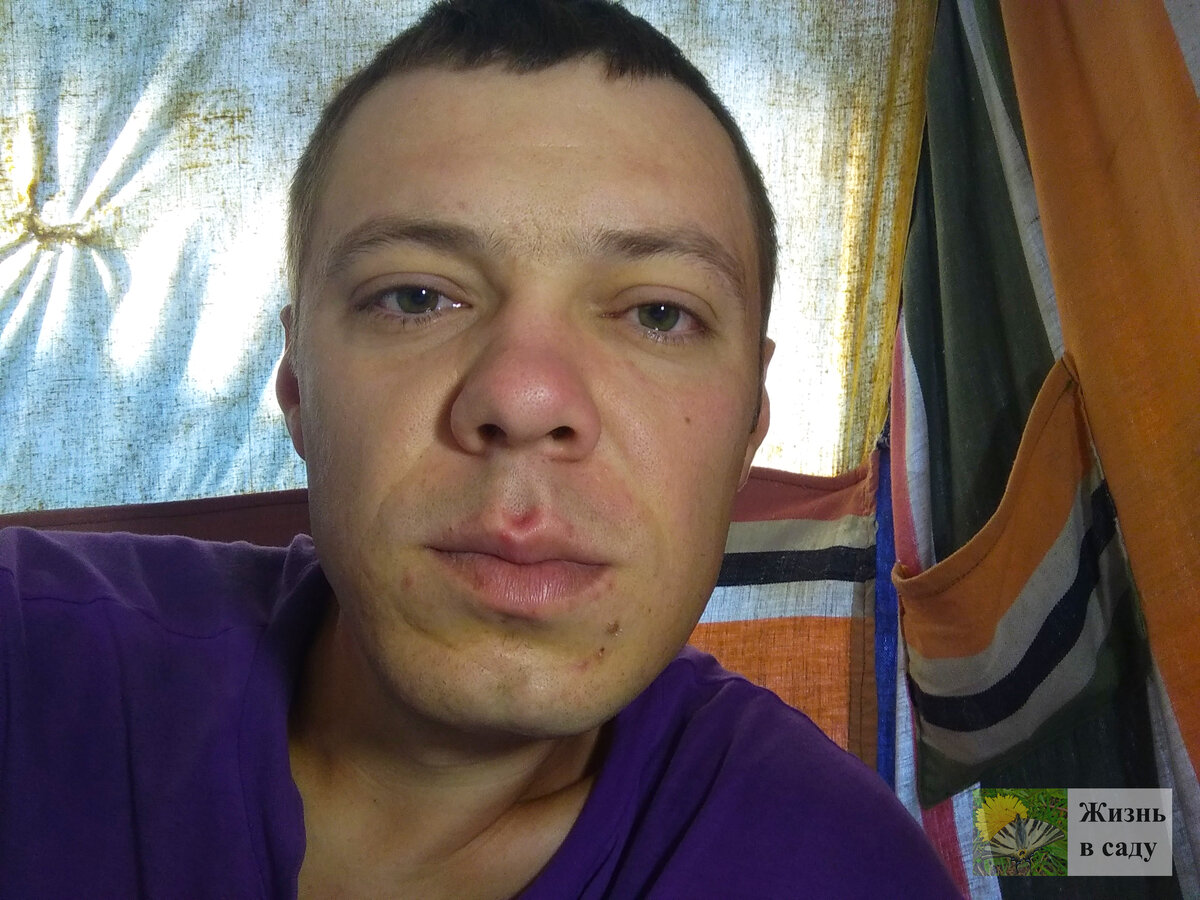 Здесь лучше видно мое только-только проснувшееся помятое лицо :)