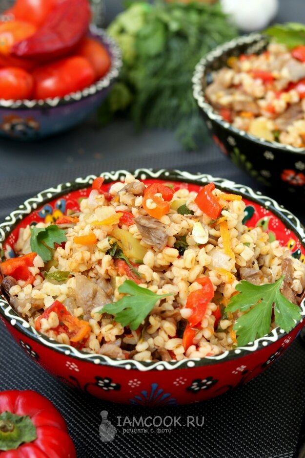 Булгур с овощами и грибами